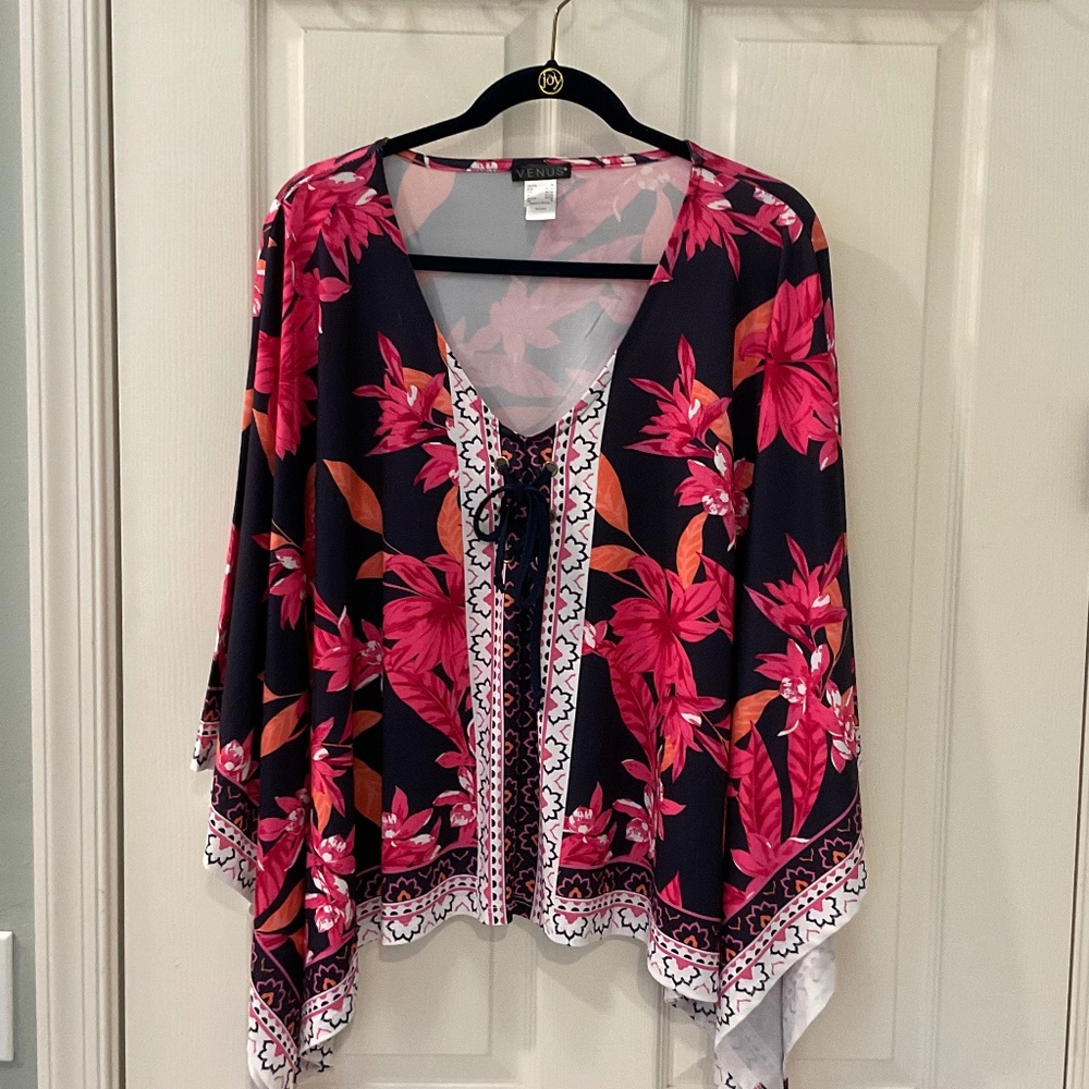 NWOT_Venus Top-Navy Blue and Hot Pink